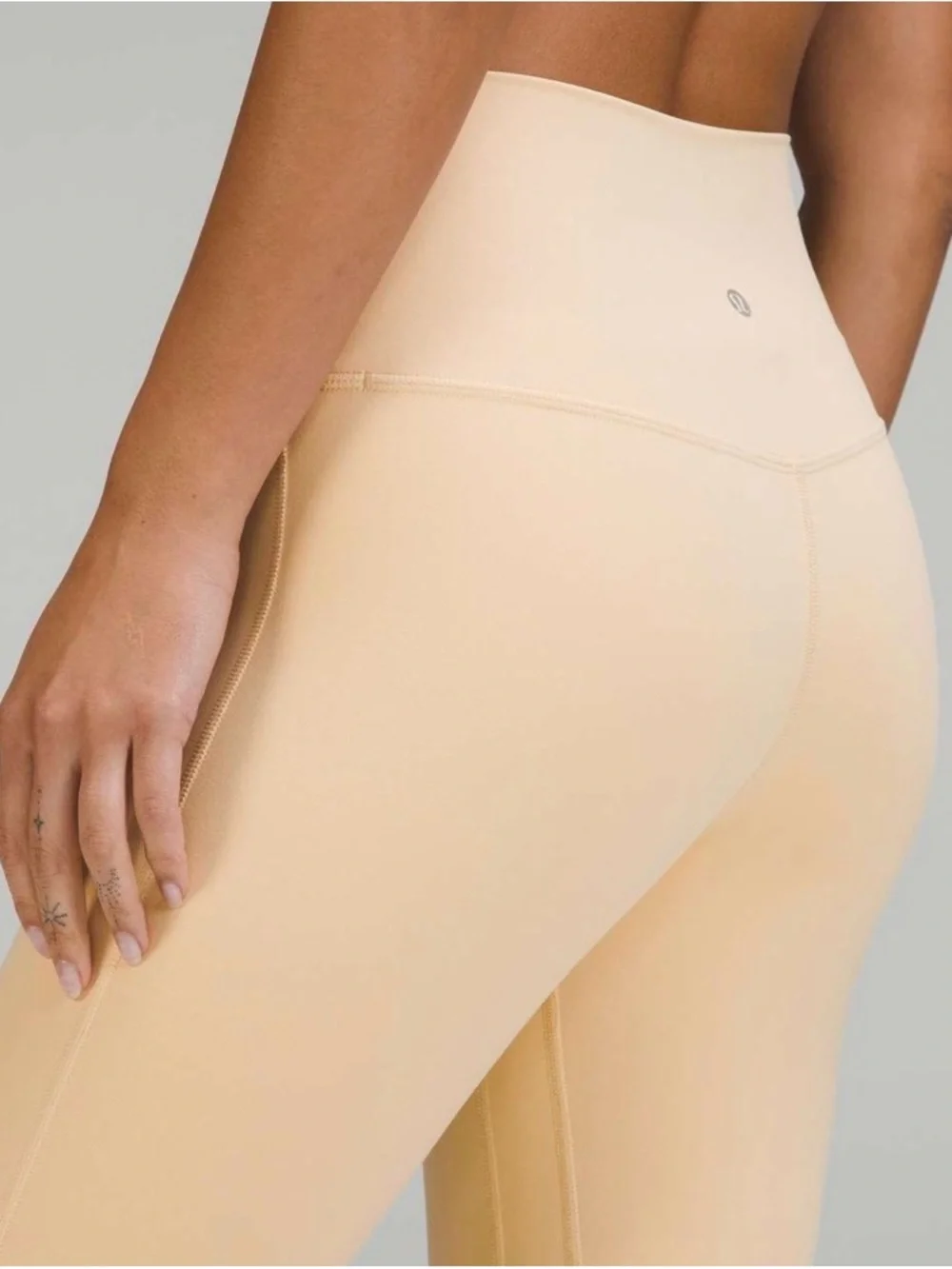 LULULEMON • Align High-Rise Pant 25